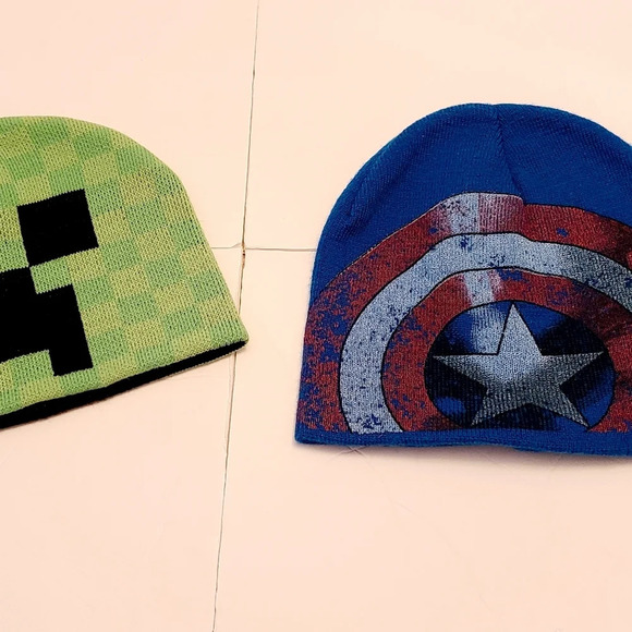 Lot of 2 boys hat Capitan America  and Minecraft - Picture 1 of 7